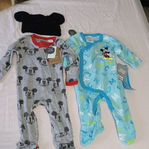 New Baby footie pajamas